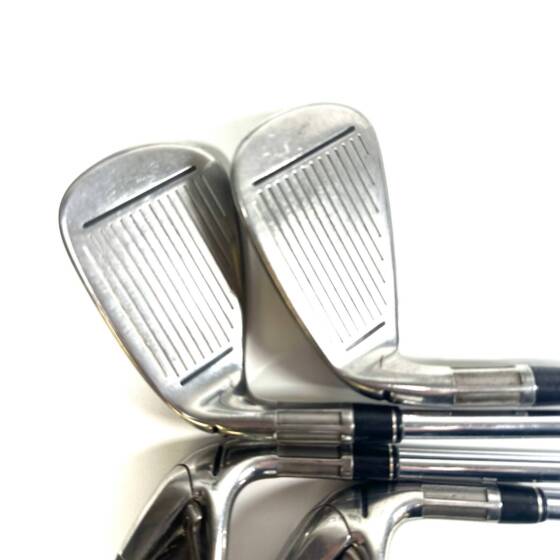 Taylormade M4 Irons / 7-PW / N.S. Pro 840 Regular Flex