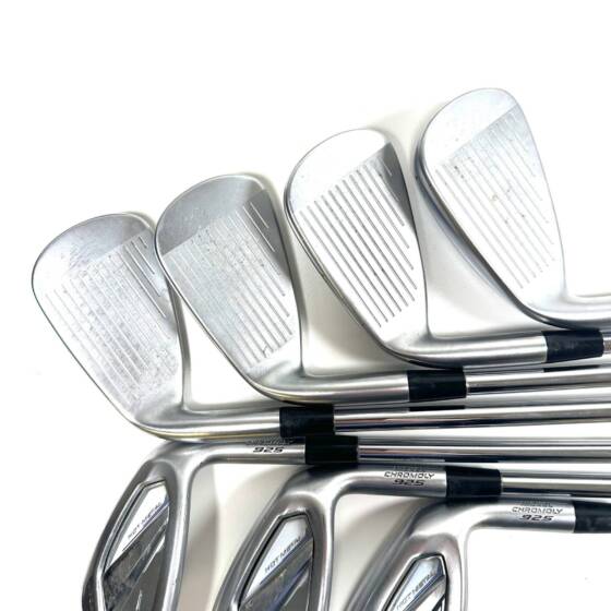 Mizuno JPX 925 Hot Metal Irons / 4-PW / Dynamic Gold Mid 100 S300 Stiff Flex