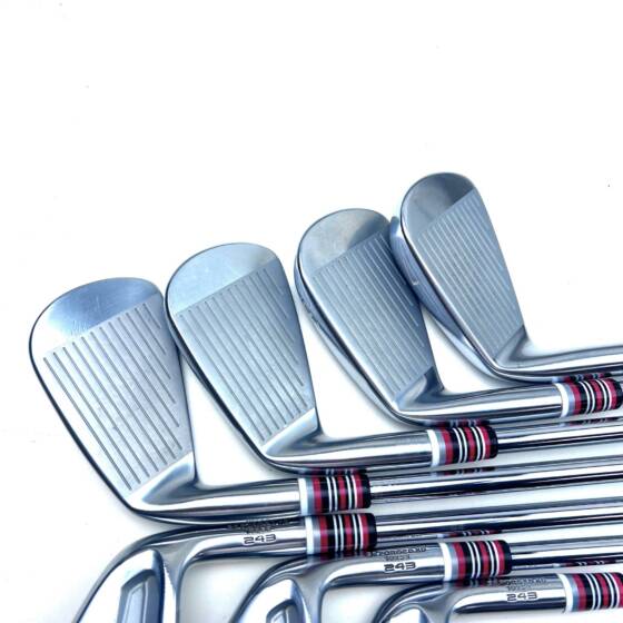 Mizuno Pro 243 Irons / 4-PW / Accra iSeries Steel 125 X-Stiff Flex