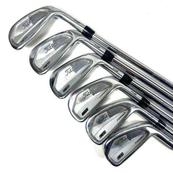 Titleist 712 CB Irons / 4-9 / Dynamic Gold 120 X-Stiff Flex