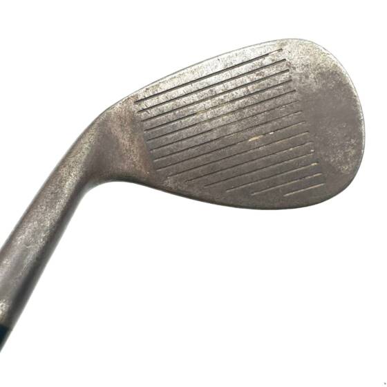 Cleveland Tour Action 900 Gap Wedge / 48 Degree / Dynamic Gold Wedge Flex
