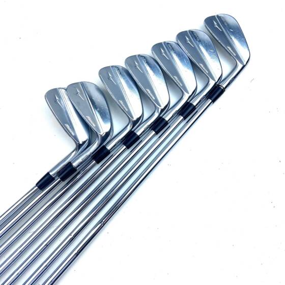 Mizuno MP-18 Irons / 4-PW / Dynamic Gold S300 Stiff Flex