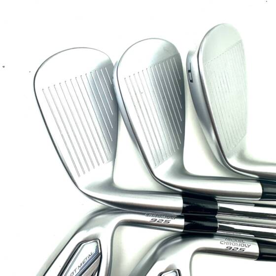 Mizuno JPX 925 Hot Metal Irons / 6-PW / N.S. Pro Modus3 Tour 105 Regular Flex