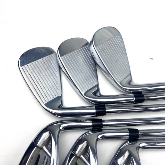 Callaway Rogue Pro Irons / 5-PW / XP95 ST15 R300 Regular Flex