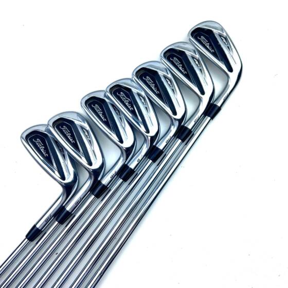Titleist 716 AP2 Irons / 4-PW / Regular Flex