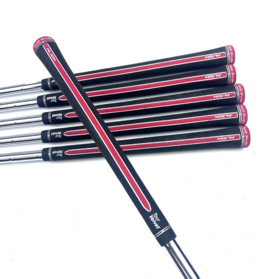 Taylormade P790 2023 Irons / 5-PW / Dynamic Gold R300 Regular Flex