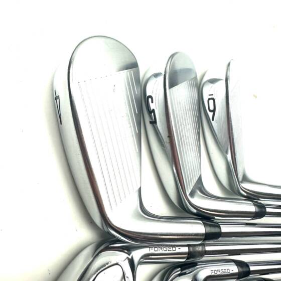 Titleist T200 2021 Irons / 4-PW / AMT Red R300 Regular Flex