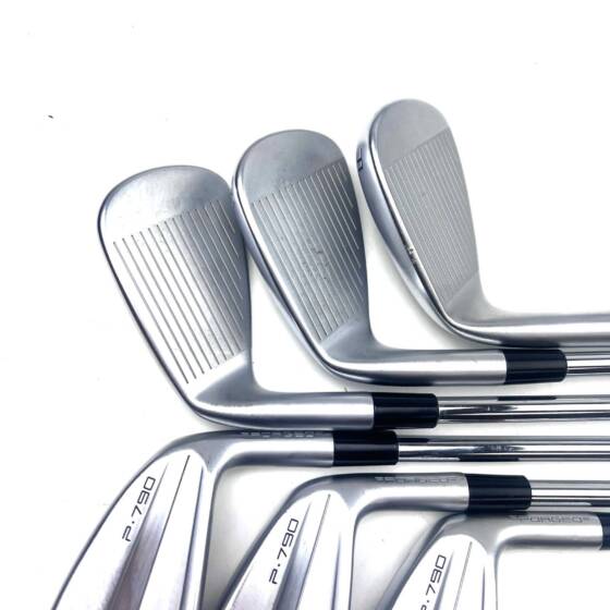 Taylormade P790 2023 Irons / 5-PW / Dynamic Gold R300 Regular Flex