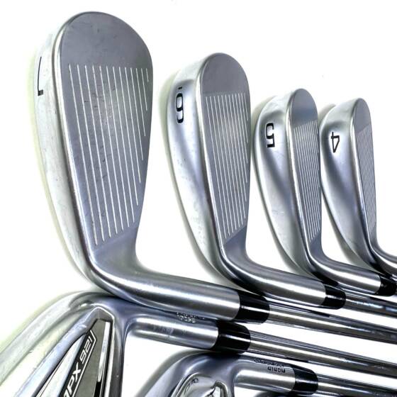 Mizuno JPX 921 Hot Metal Irons / 4-PW / Dynamic Gold DST 98 Regular Flex