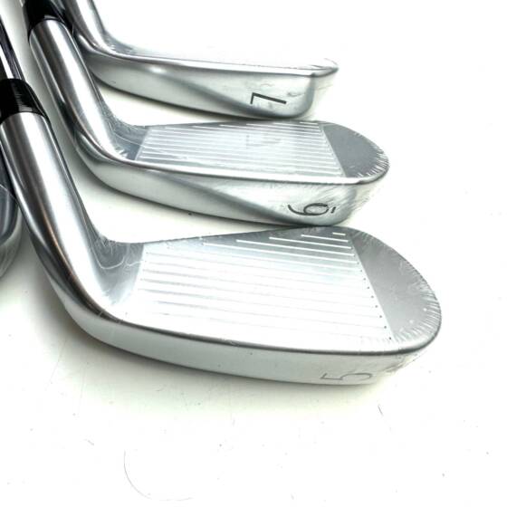 New Left Handed Titleist T250 2025 Irons / 5-PW / Project X Stiff Flex