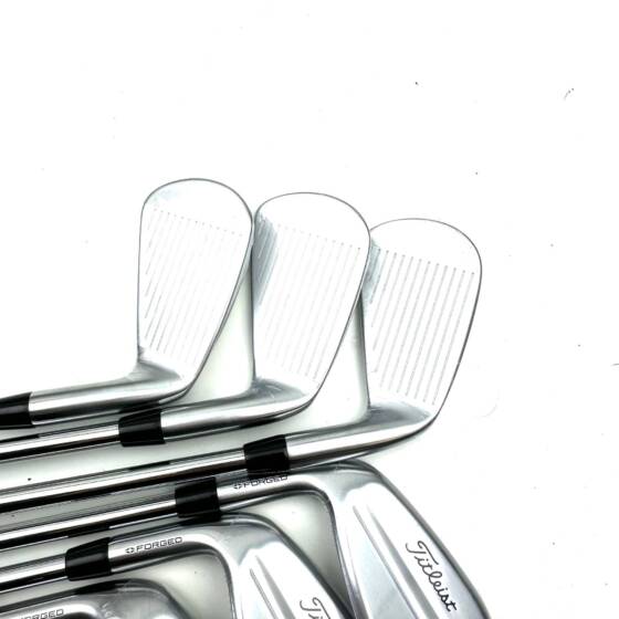 New Left Handed Titleist T250 2025 Irons / 5-PW / Project X Stiff Flex