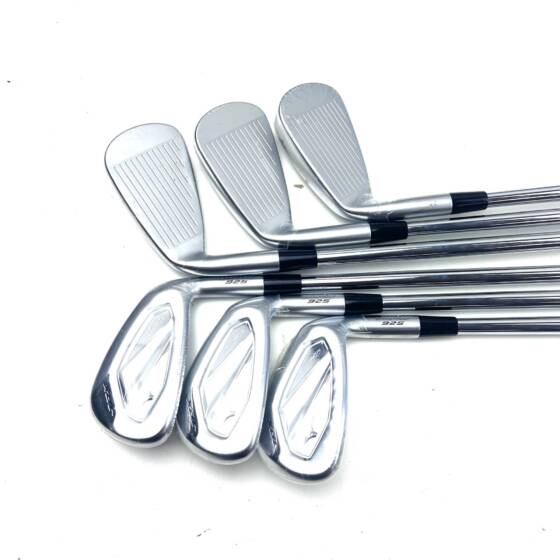 Mizuno JPX 925 Hot Metal Pro Irons / 5-PW / Dynamic Gold 105 S300 Stiff Flex