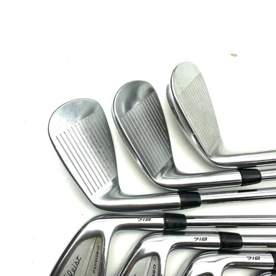 Titleist 718 CB Forged Irons / 4-PW / Project X LZ X-Stiff Flex