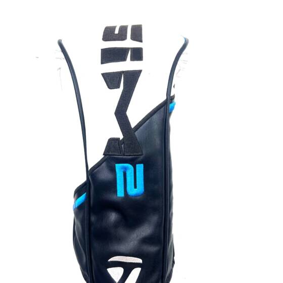 Taylormade Sim2 Max D Driver / 9 Degree / Tour-AD DI 6 Tour X-Stiff Flex