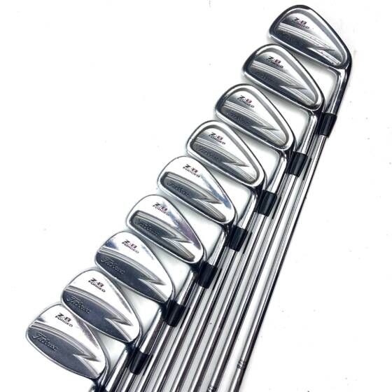Titleist ZB Forged Irons / 2-PW / True Temper Dynamic Gold Stiff Flex