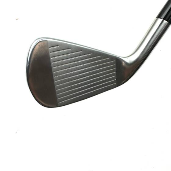 Taylormade P790 UDI 2 Iron / 17 Degree / Dynamic Gold 105 S300 Stiff Flex