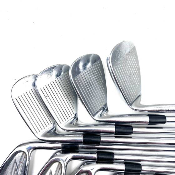 Titleist ZB Forged Irons / 2-PW / True Temper Dynamic Gold Stiff Flex