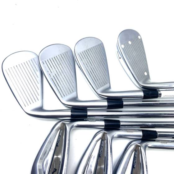 Mizuno JPX 921 Forged Irons / 4-PW / N.S. Pro Modus 3 Tour 120 Stiff Flex