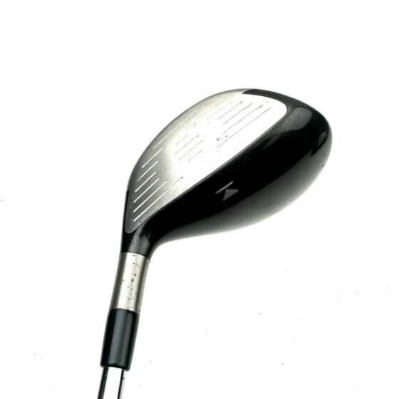 Titleist 904 F 5 Wood / 17 Degree / True Temper Dynamic Gold Regular Flex