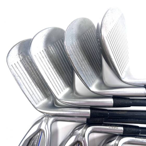 Mizuno JPX 900 Forged Irons / 5-PW / N.S. Pro Tour 105 Regular Flex