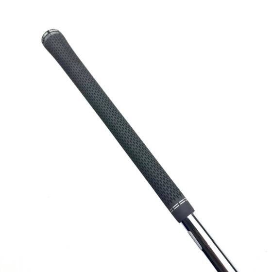 Taylormade P790 UDI 2 Iron / 17 Degree / Dynamic Gold 105 S300 Stiff Flex