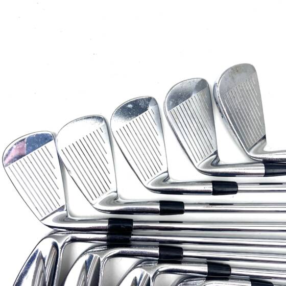 Titleist ZB Forged Irons / 2-PW / True Temper Dynamic Gold Stiff Flex