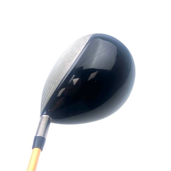 Titleist 907 D2 Driver / 9.5 Degree / UST Gold 65 Stiff Flex