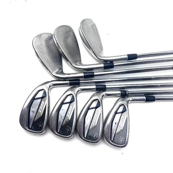 Wilson Staff D9 Irons / 5-PW + GW / Dynamic Gold Tour Issue S300 Stiff Flex