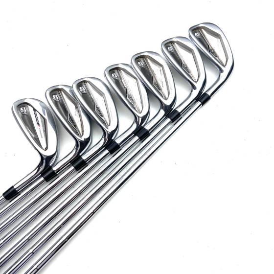 Wilson D9 Forged Irons / 5-PW+GW / Dynamic Gold S300 Stiff Flex