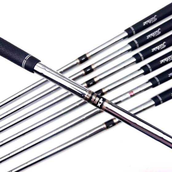 Titleist 712 AP1 Irons / 4-PW / Dynamic Gold XP R300 Regular Flex