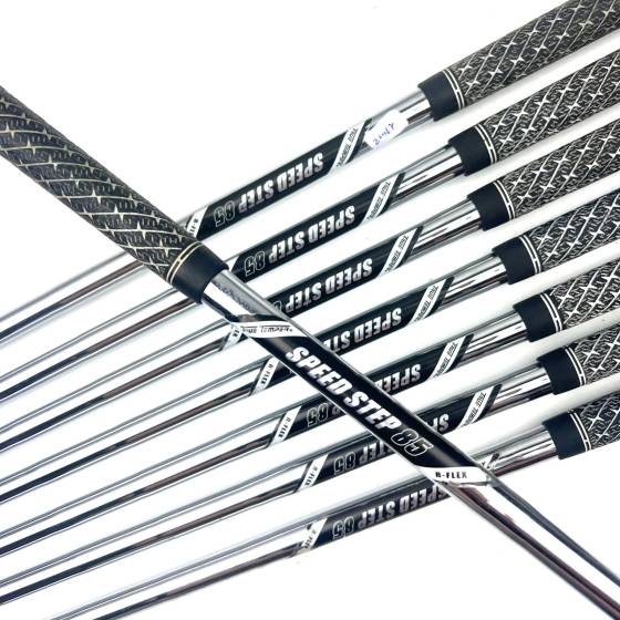 Callaway X2 Hot Irons / 4-SW / True Temper Speed Step 85 Regular Flex
