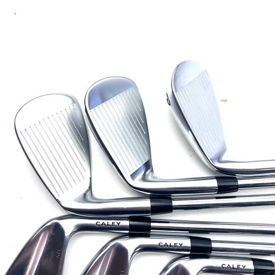 Caley 01T Irons / 4-PW / KBS Tour 150 Stiff Flex