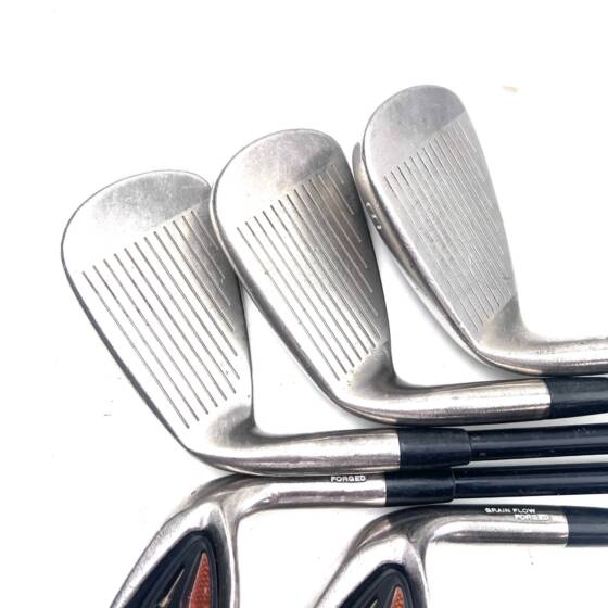Mizuno JPX EZ Irons / 6-PW / Orochi 60 Regular Light Flex