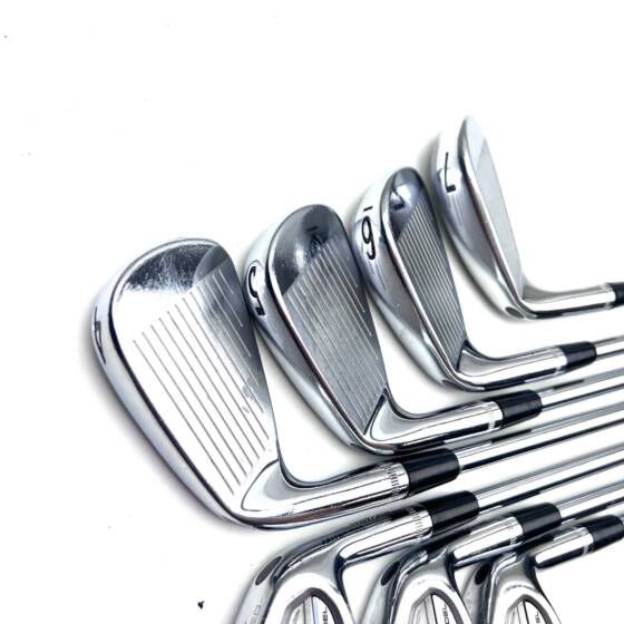 Wilson Staff Model CB 2024 Irons / 4-PW / KBS Tour 105 Reglular Flex