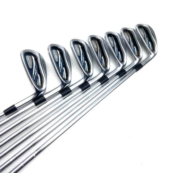 Mizuno JPX 800 Irons / 4-PW / True Temper Dynamic Gold Regular Flex