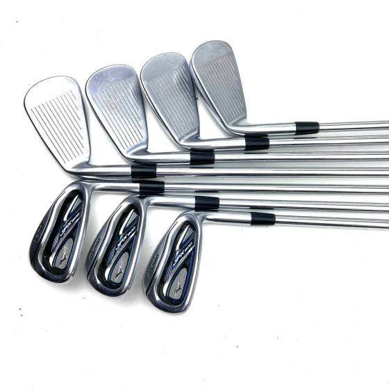 Mizuno JPX 800 Irons / 4-PW / True Temper Dynamic Gold Regular Flex