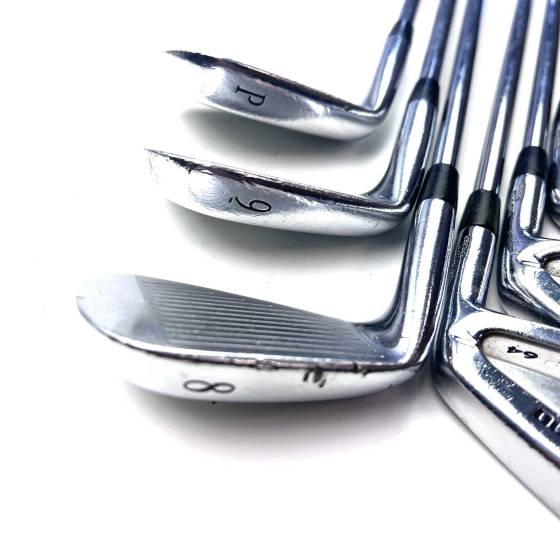 Mizuno MP-64 Irons / 5-PW / Dynamic Gold S300 Stiff Flex’