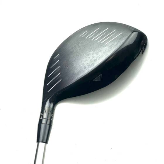 Titleist 915D Driver / 10.5 Degree / Diamana 60 X-Stiff Flex