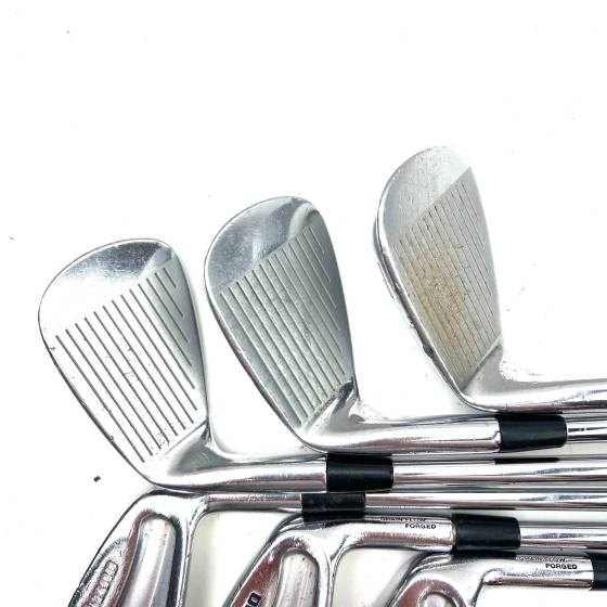 Mizuno MP-30 Irons / 5-PW / Dynamic Gold R300 Regular Flex
