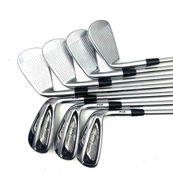 Titleist 714 AP2 Irons / 4-PW / Dynamic Gold S300 Stiff Flex