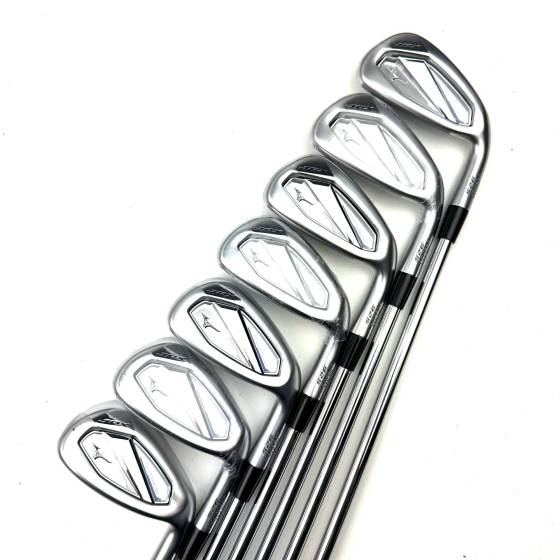 Mizuno JPX 925 Hot Metal Irons / 5-PW+GW / AMT Black Regular Flex