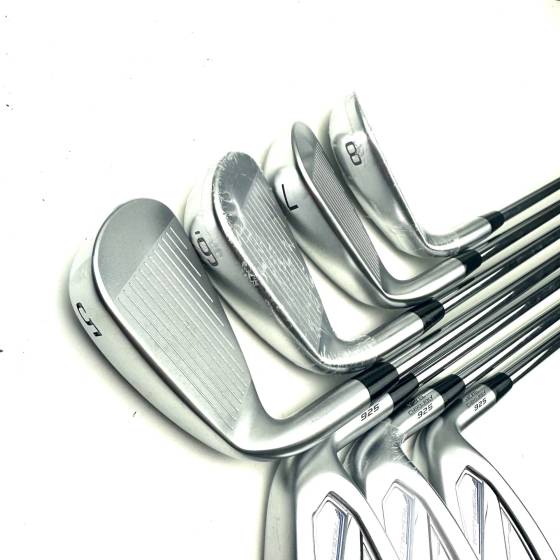 Mizuno JPX 925 Hot Metal Irons / 5-PW+GW / AMT Black Regular Flex
