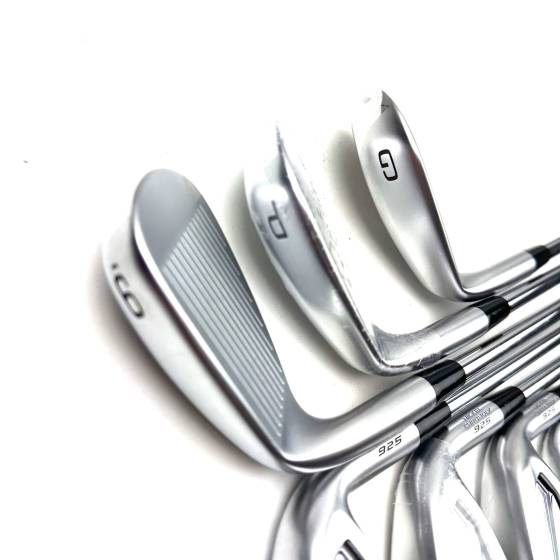 Mizuno JPX 925 Hot Metal Irons / 5-PW+GW / AMT Black Regular Flex