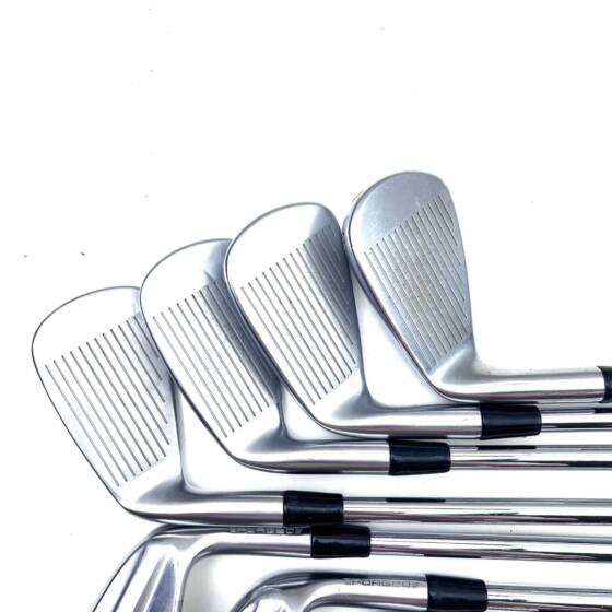 Taylormade P770 Irons / 5-PW+AW / N.S.Pro Modus 3 Tour 105 Regular Flex
