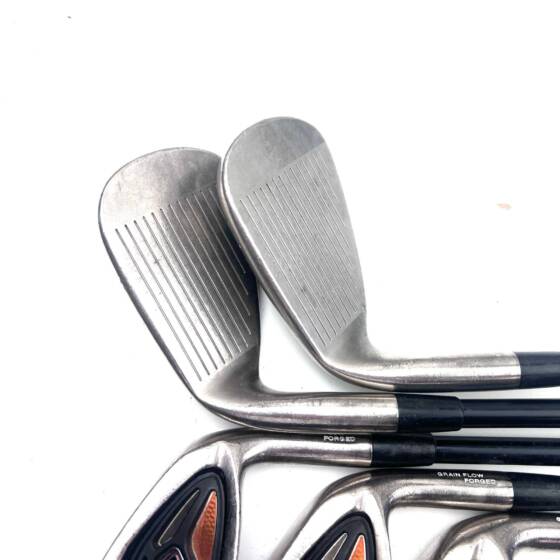 Mizuno JPX EZ Irons / 6-PW / Orochi 60 Regular Light Flex