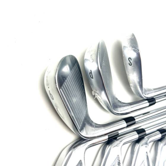 New Callaway Quantum Max Irons / 5-SW / KBS Max 90 Regular Flex