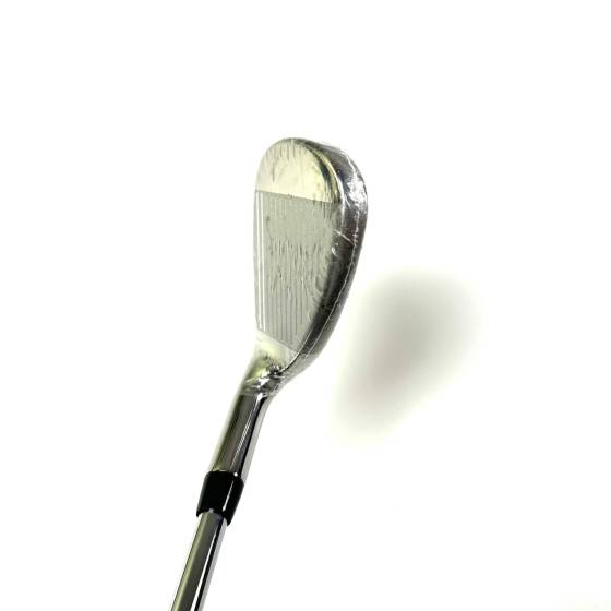 Callaway Rogue X Pitching Wedge / 46 Degree / XP 95 R300 Regular Flex
