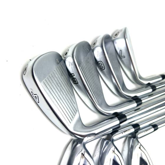 Ping G425 Irons / 4-PW / Dynamic Gold 120 S300 Stiff Flex