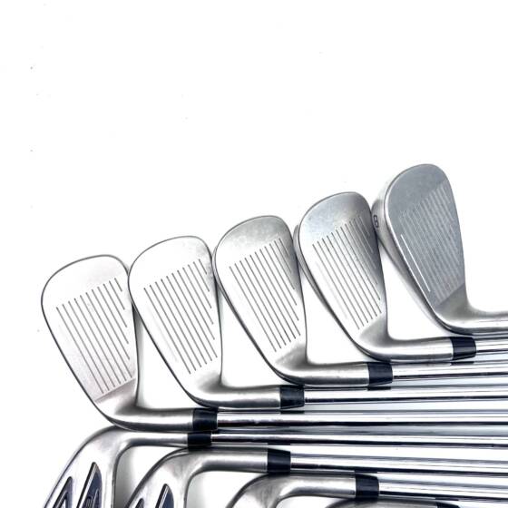 Cobra Darkspeed Irons / 4-SW+GW / KBS Tour Lite Regular Flex