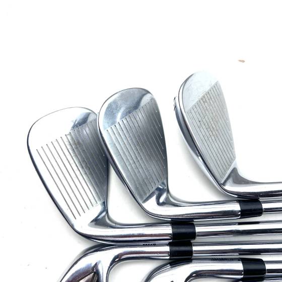 Wilson D9 Forged Irons / 5-PW+GW / Dynamic Gold S300 Stiff Flex